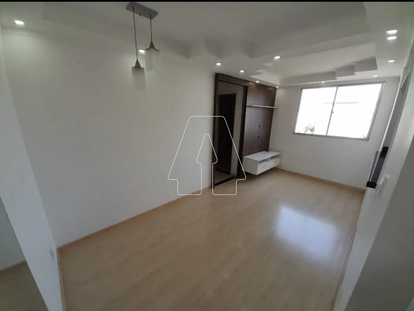 Alugar Apartamento / Padrão em Araçatuba R$ 1.200,00 - Foto 2