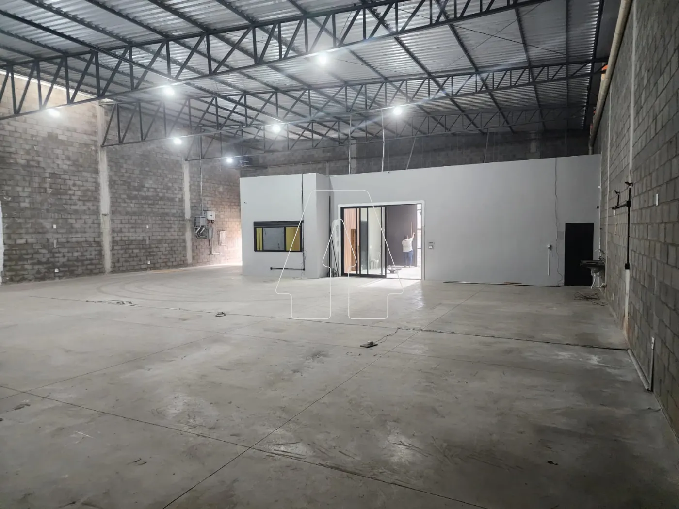 Alugar Comercial / Barracão em Araçatuba R$ 6.500,00 - Foto 7