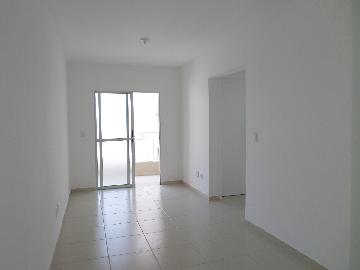 Alugar Apartamento / Padrão em Araçatuba. apenas R$ 1.300,00