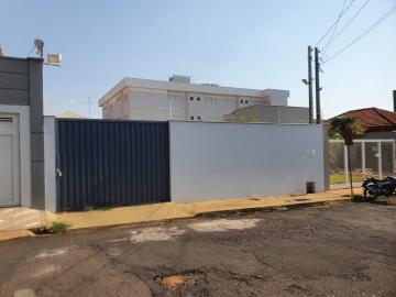 Alugar Terreno / Padrão em Araçatuba. apenas R$ 260.000,00