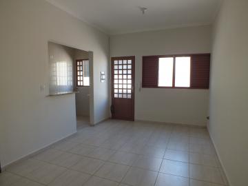 Alugar Casa / Kitnet em Araçatuba. apenas R$ 650,00