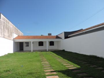 Alugar Casa / Residencial em Araçatuba. apenas R$ 1.150,00
