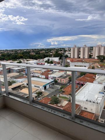 Alugar Apartamento / Padrão em Araçatuba. apenas R$ 490.000,00