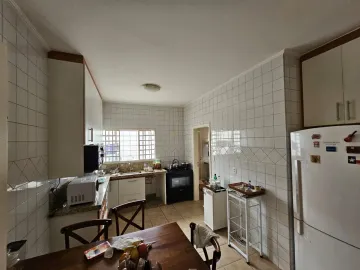 Alugar Casa / Residencial em Araçatuba. apenas R$ 650.000,00