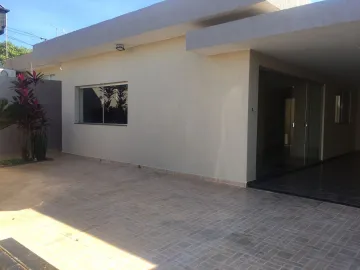 Alugar Casa / Residencial em Araçatuba. apenas R$ 2.800,00