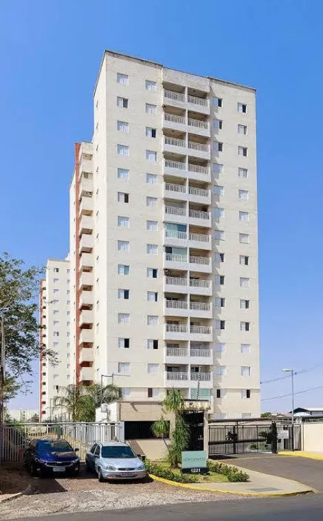 Alugar Apartamento / Padrão em Araçatuba. apenas R$ 900,00