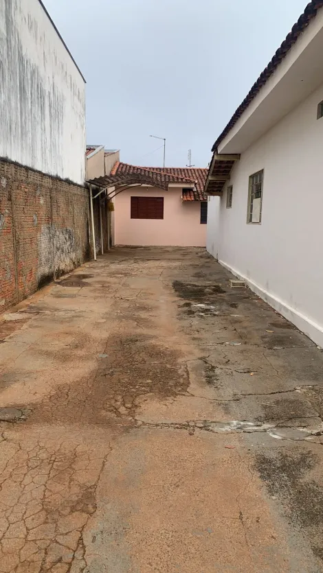 Casa / Residencial em Araçatuba , Comprar por R$Consulte-nosAlugar por R$(L) 750,00